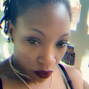 Meet your Posher, Fatima